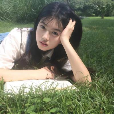 音乐节目导师被曝脚踏两条船，连日来后台休息室画面流出