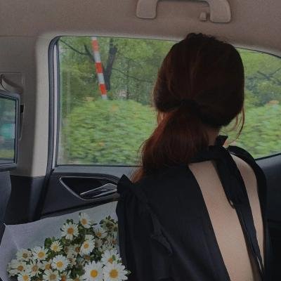 超模之女直播带货翻车，评论区两极分化，三天三夜持续发酵